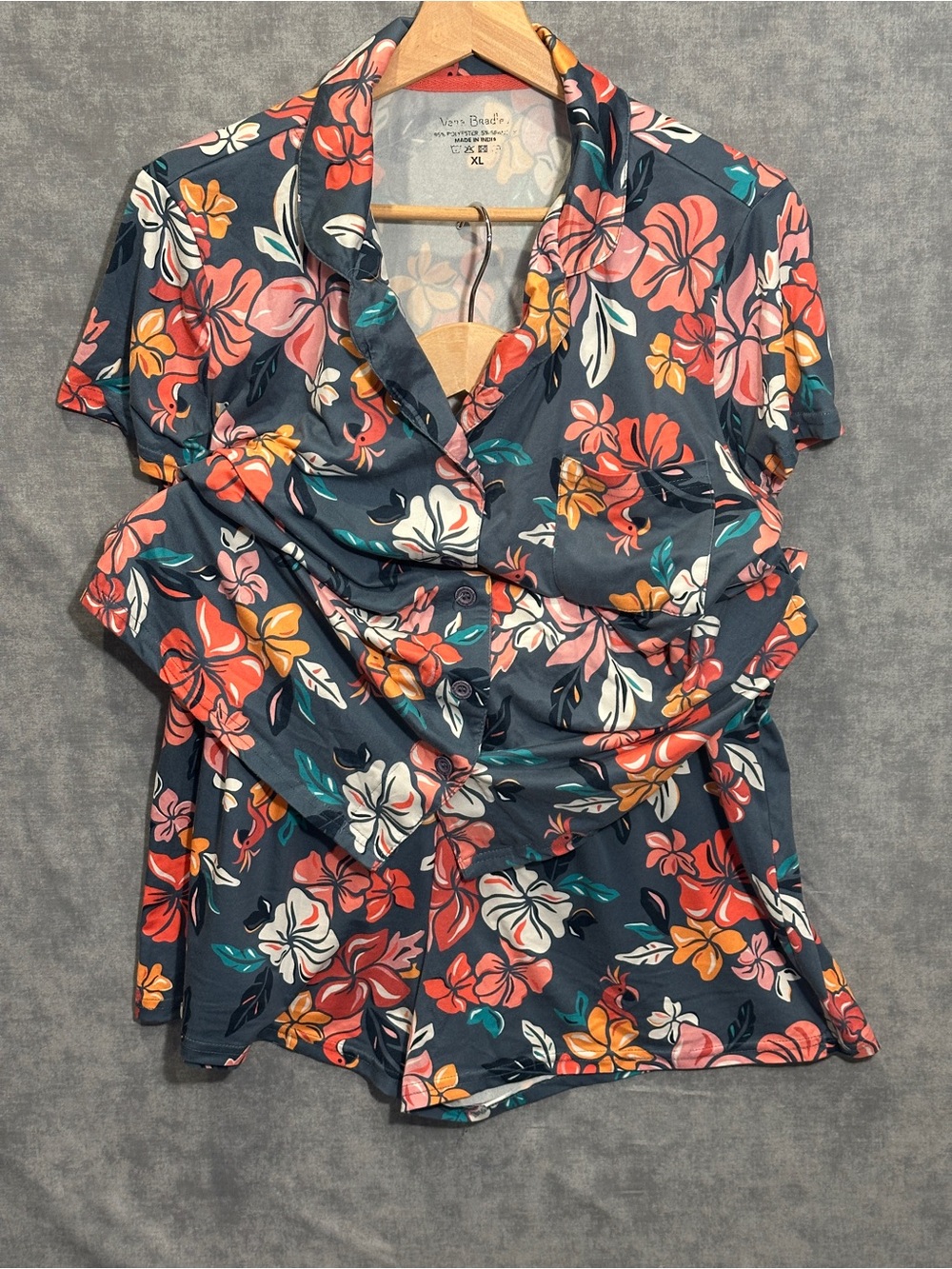 Vera Bradley Pajama Set Size XL Blue Floral Tropical Short Sleeve Top Shorts